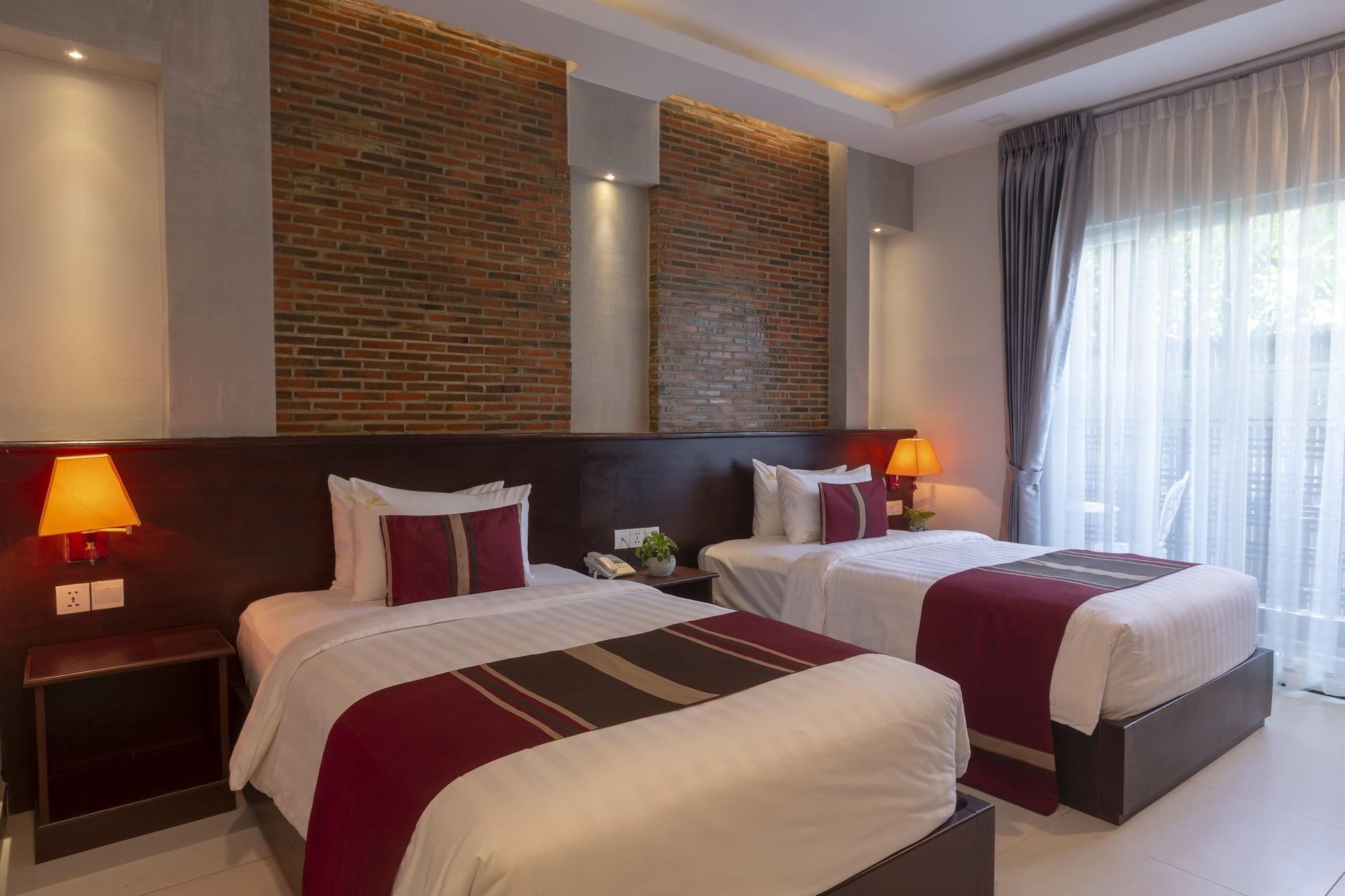 Wisteria Hotel Phnom Penh Exterior photo