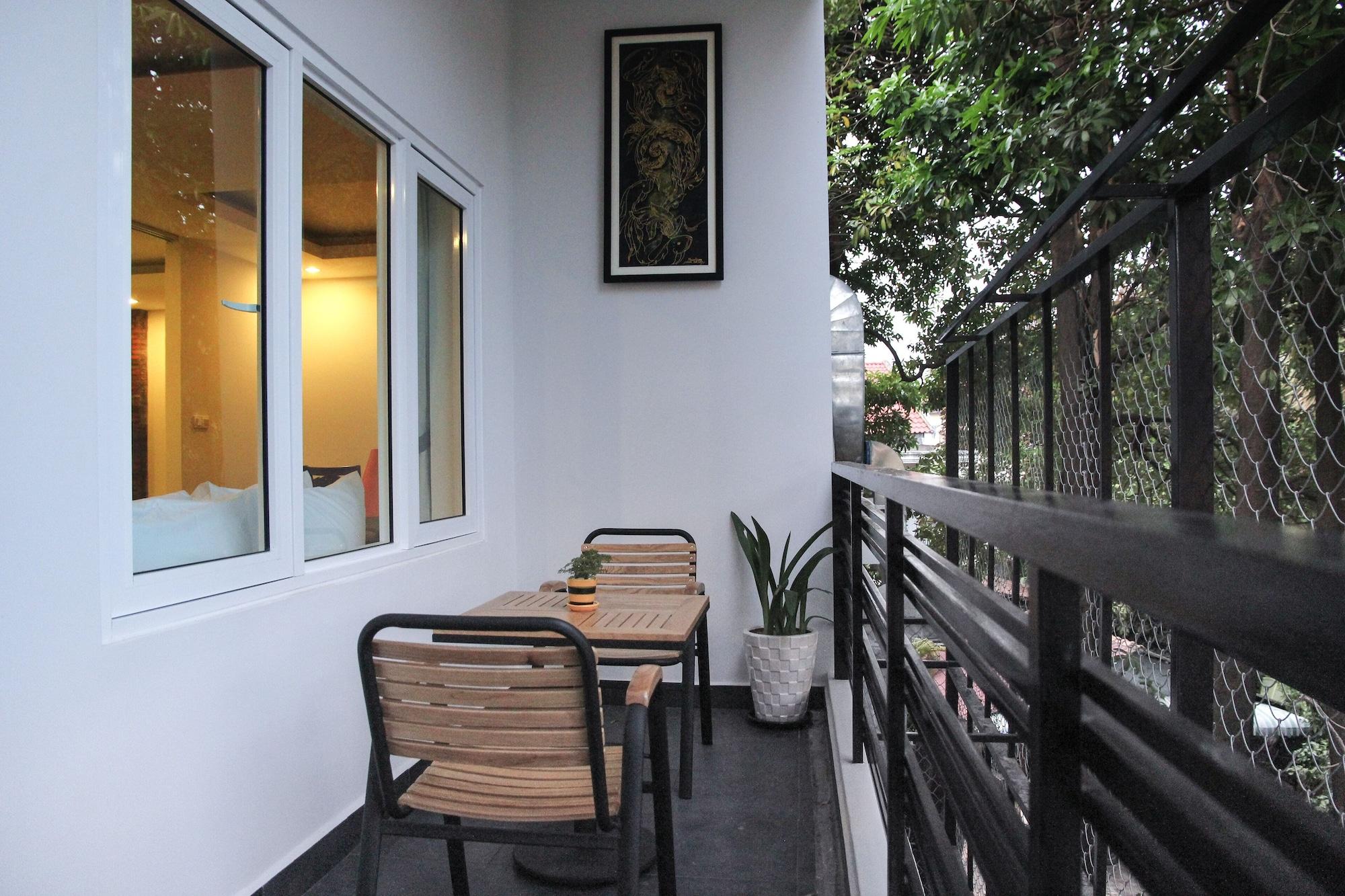 Wisteria Hotel Phnom Penh Exterior photo