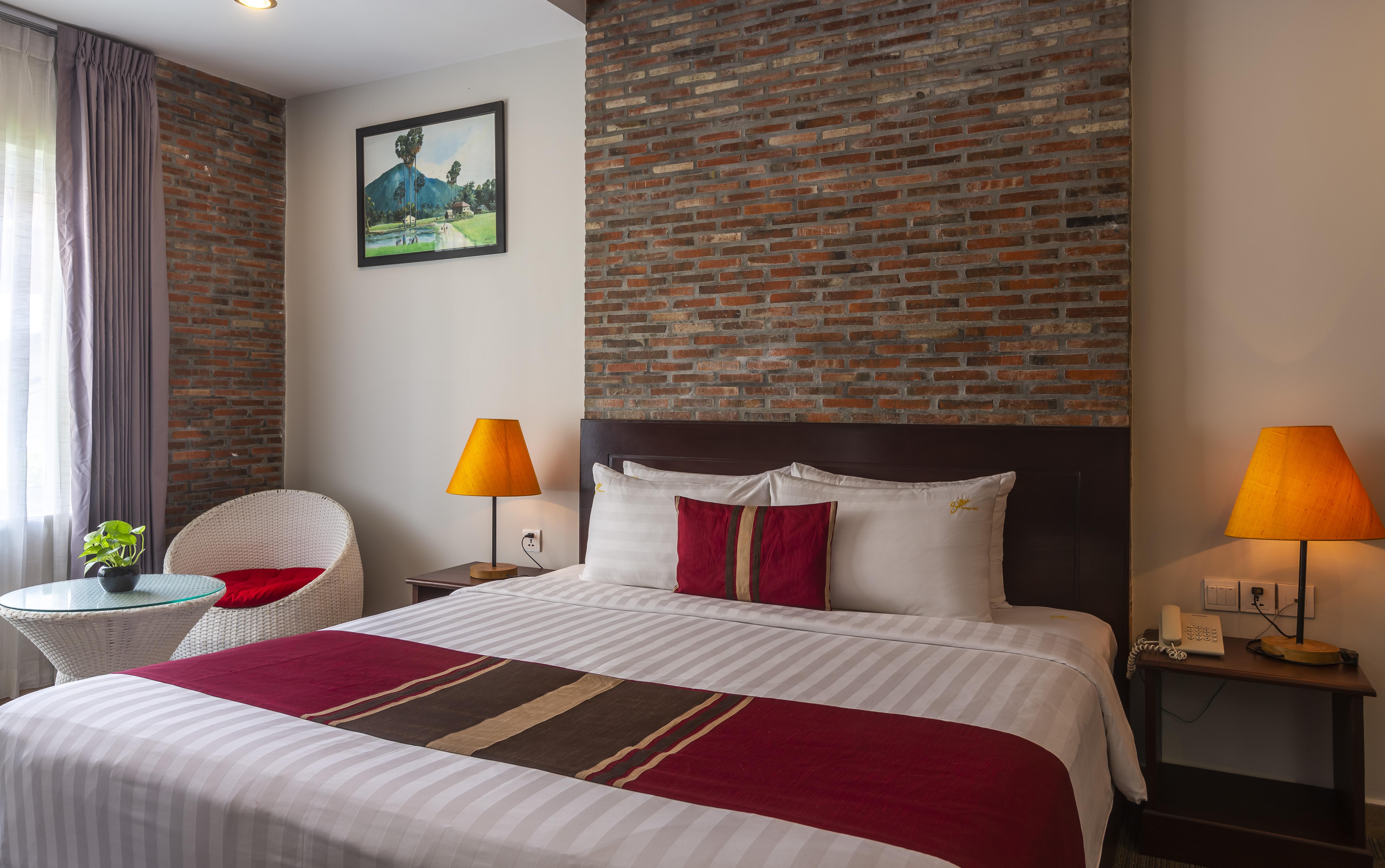 Wisteria Hotel Phnom Penh Exterior photo