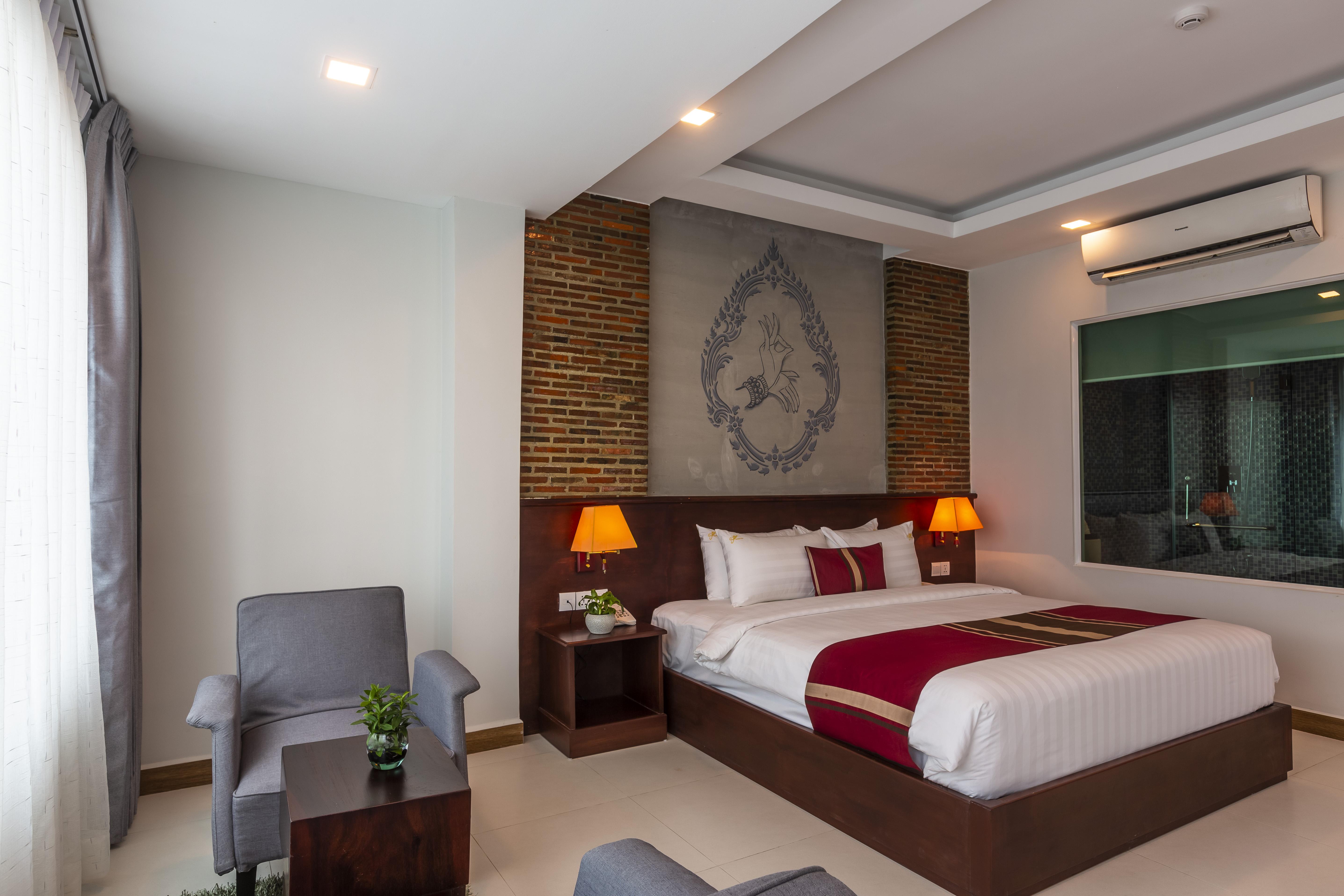 Wisteria Hotel Phnom Penh Exterior photo