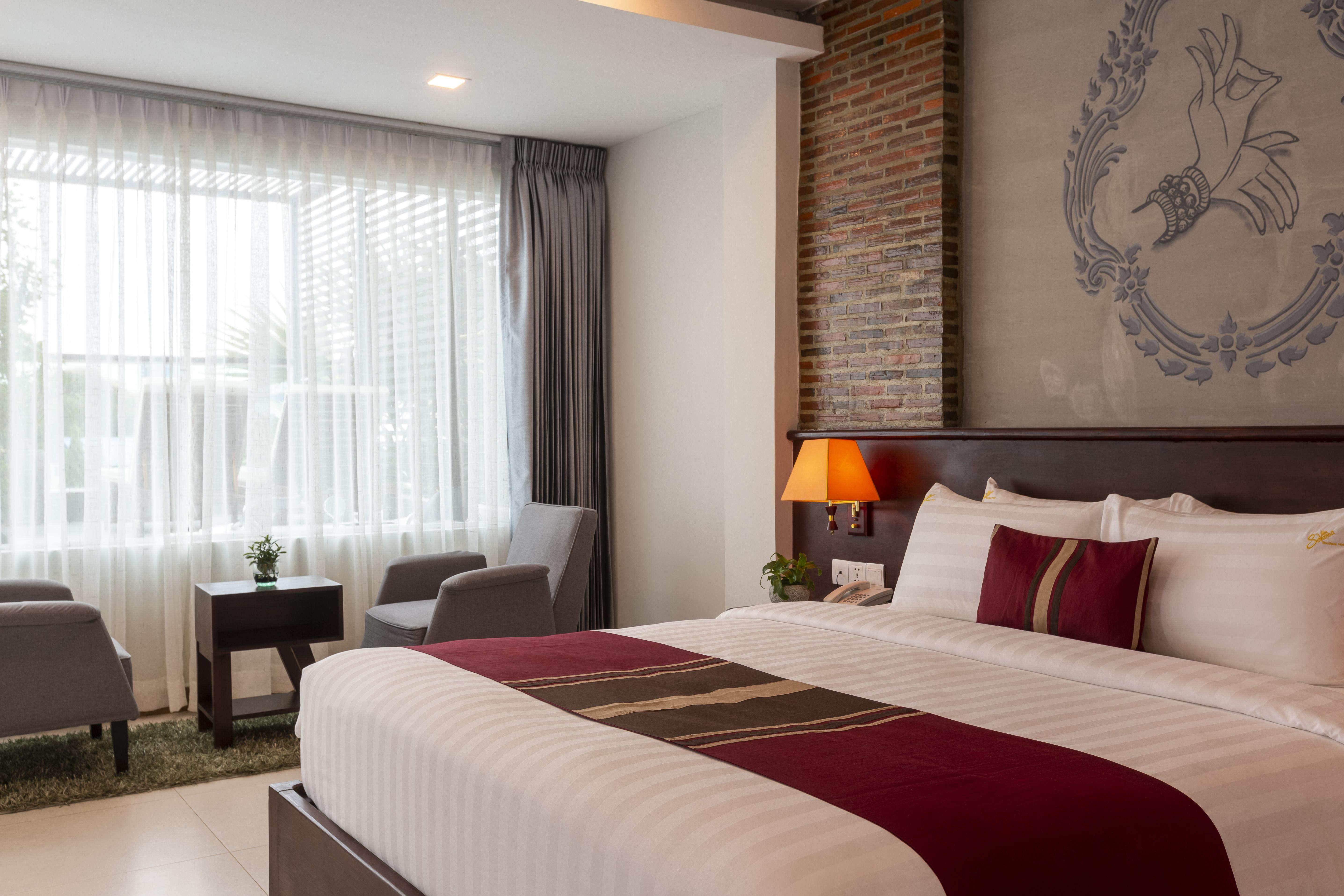 Wisteria Hotel Phnom Penh Exterior photo