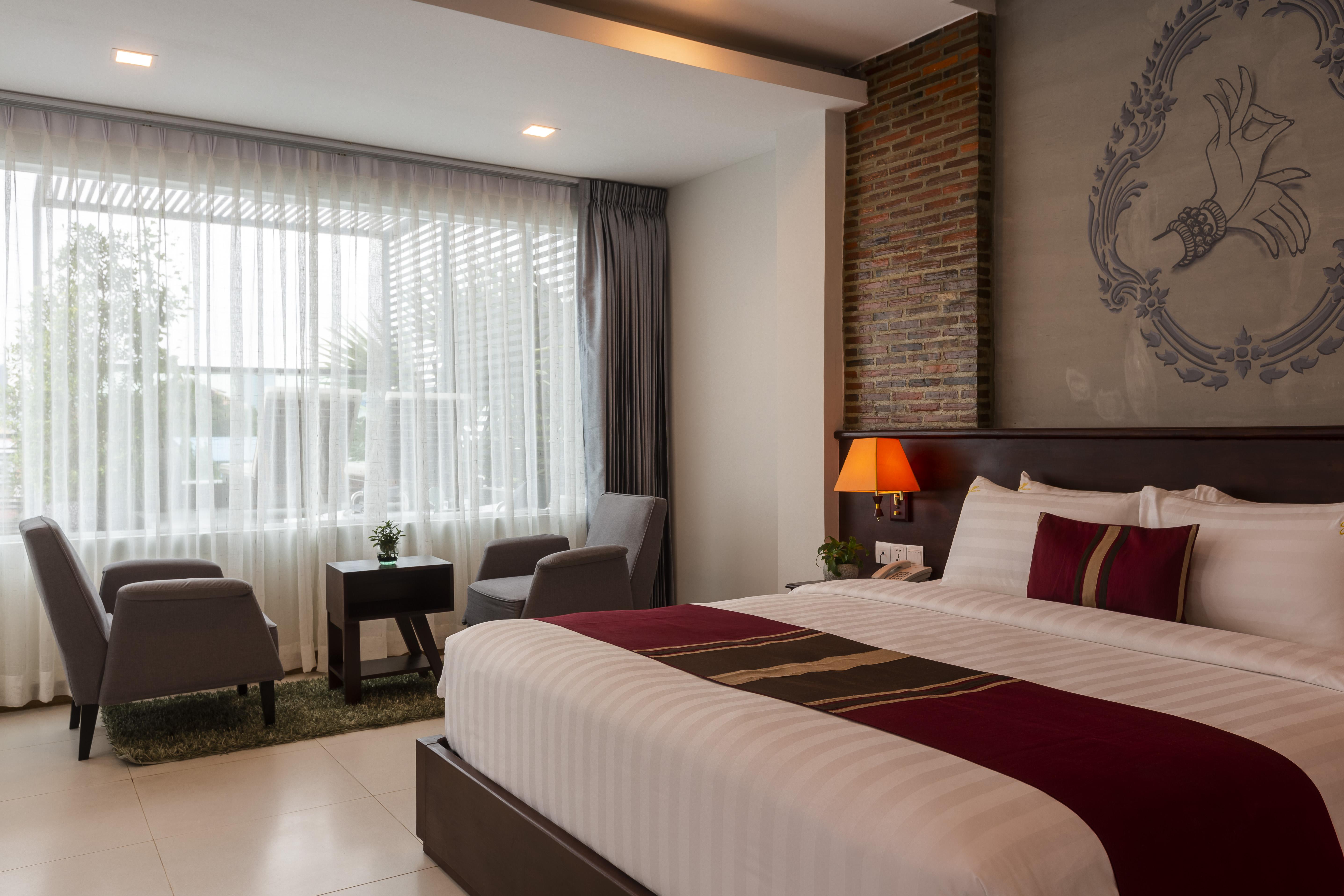 Wisteria Hotel Phnom Penh Exterior photo