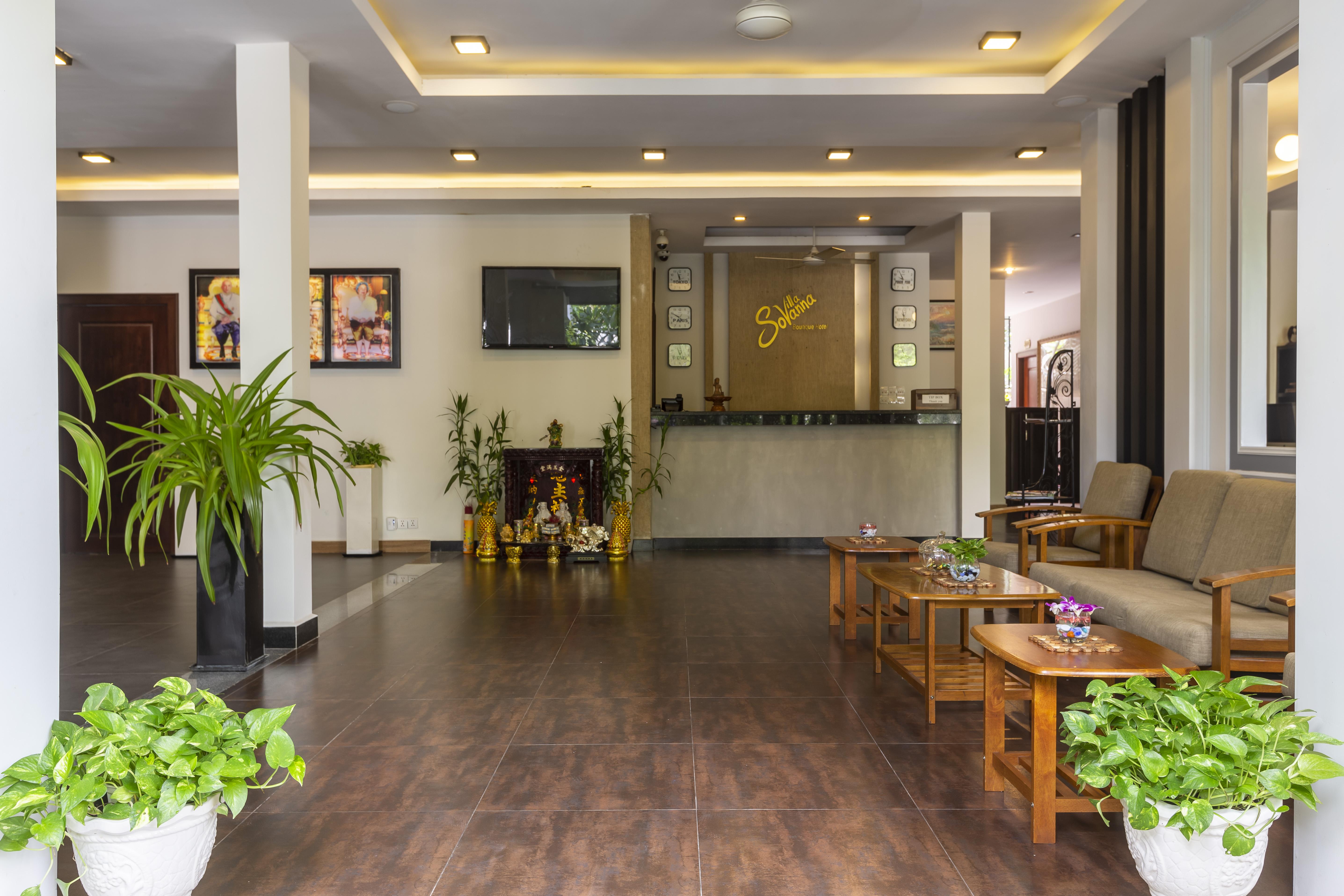 Wisteria Hotel Phnom Penh Exterior photo