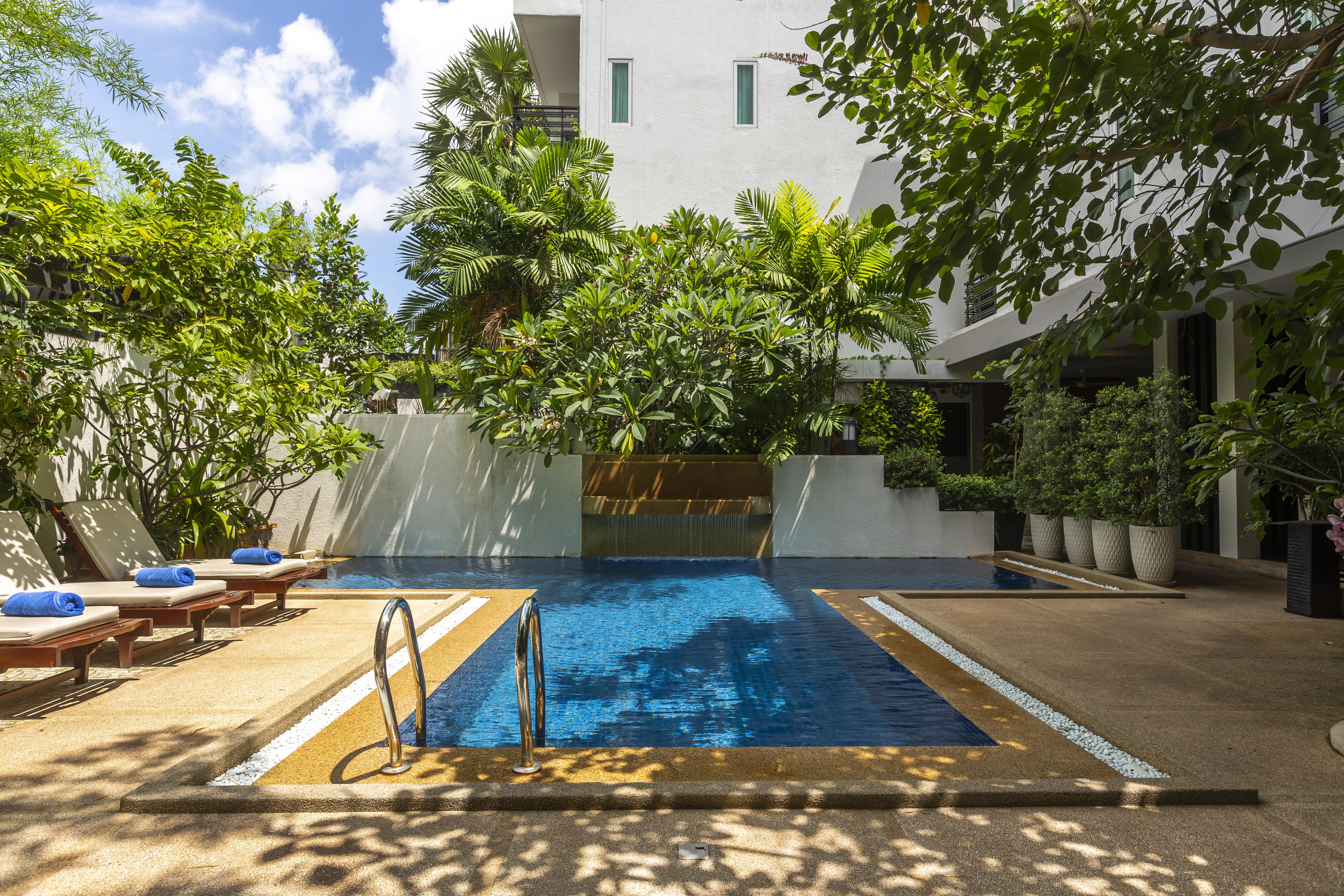 Wisteria Hotel Phnom Penh Exterior photo