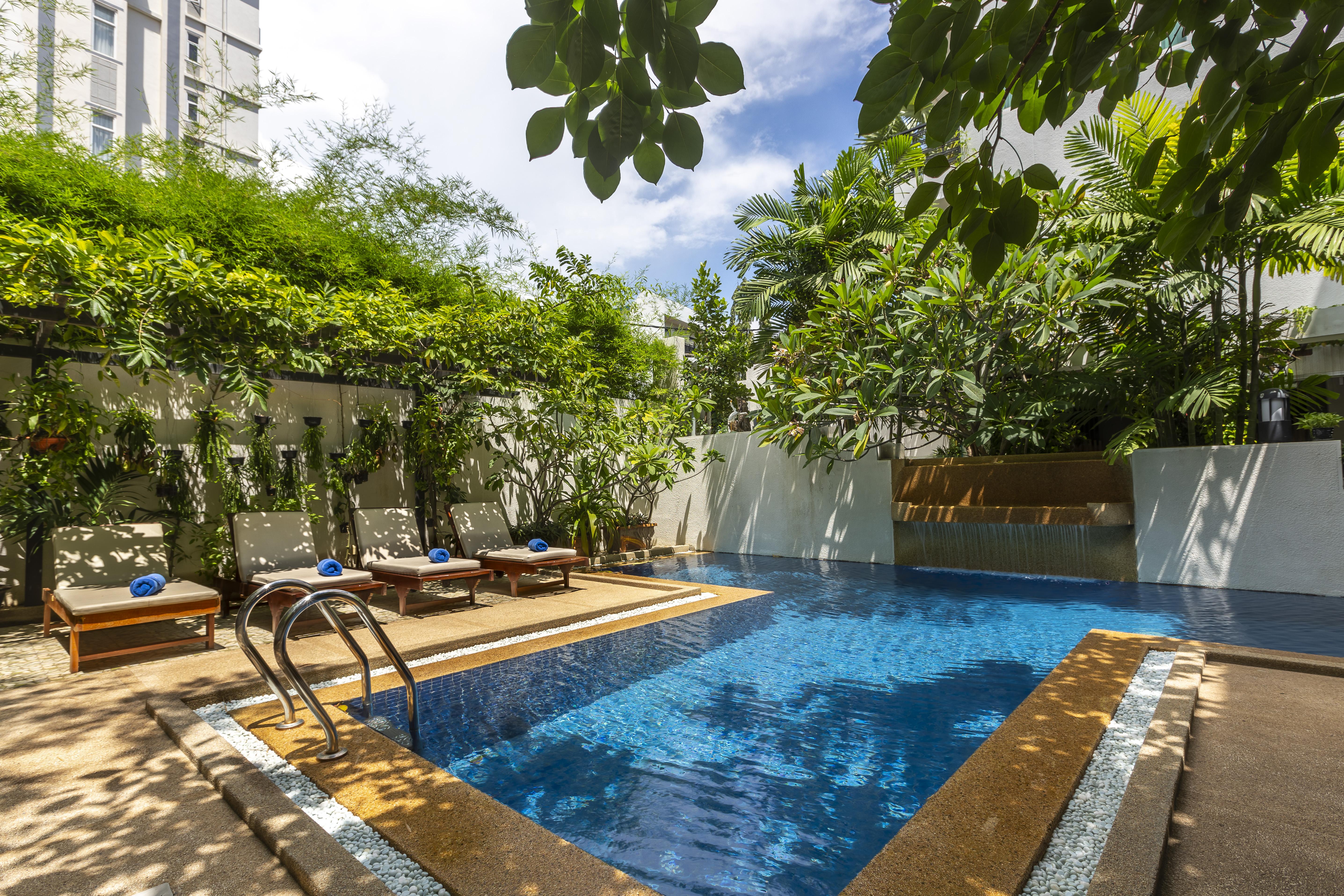 Wisteria Hotel Phnom Penh Exterior photo