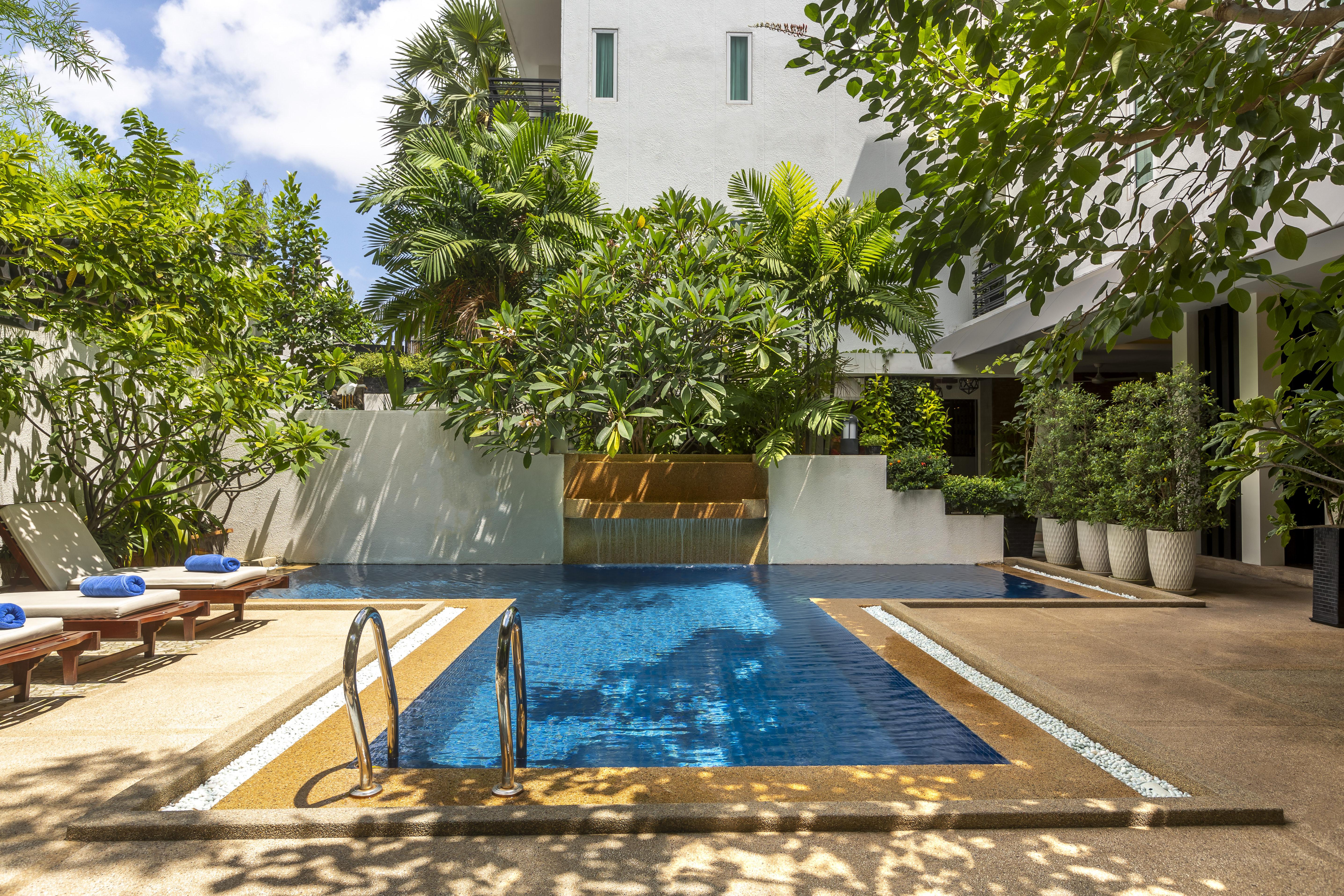 Wisteria Hotel Phnom Penh Exterior photo