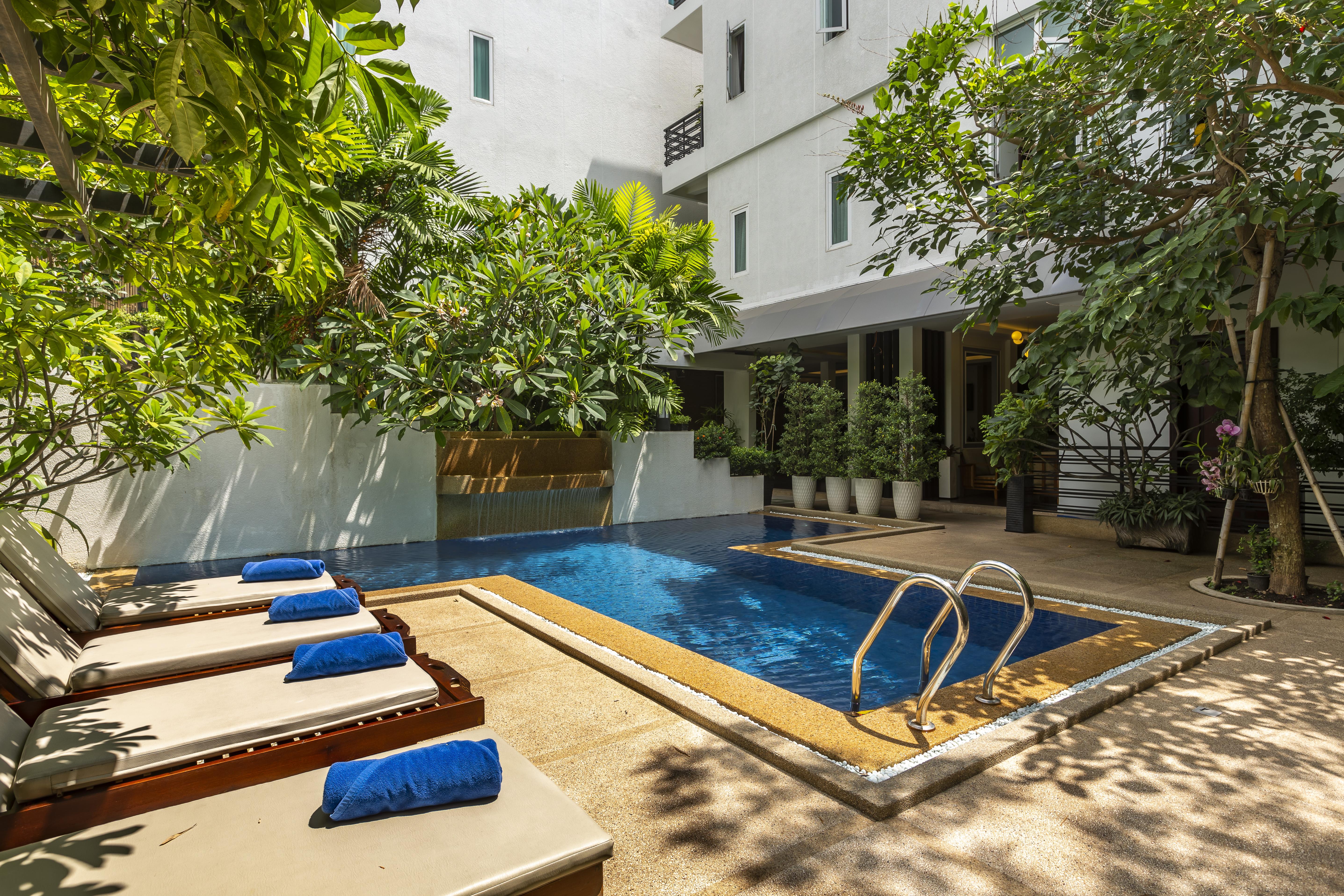 Wisteria Hotel Phnom Penh Exterior photo
